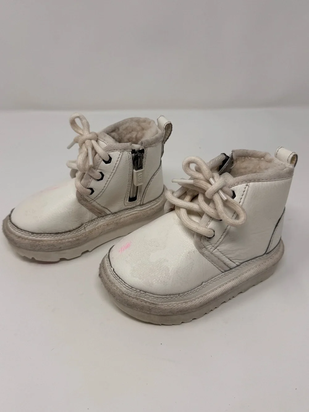 Baby Ugg boots, size 6, leather, shearling, warm, winter, classic, sneaker